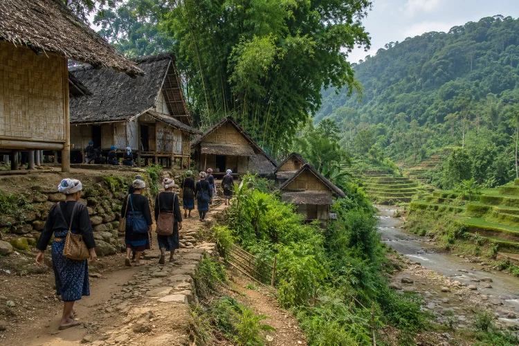 Asal-Usul Nama Baduy dan Makna Sebutan Urang Kanékés